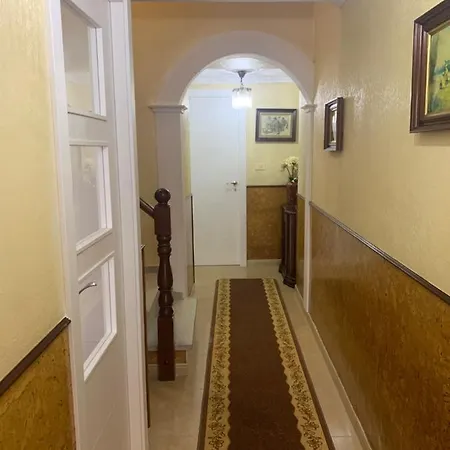 Casa *
